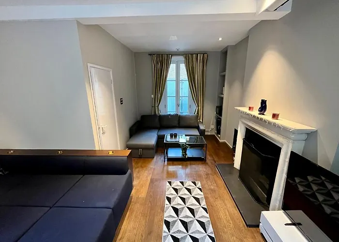 4 Floor Apartment In Covent Garden
